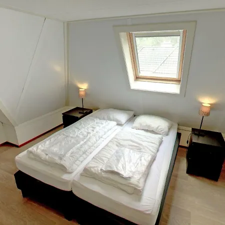 Holiday De Ijsvogel 8n.2 Holiday home Voorthuizen